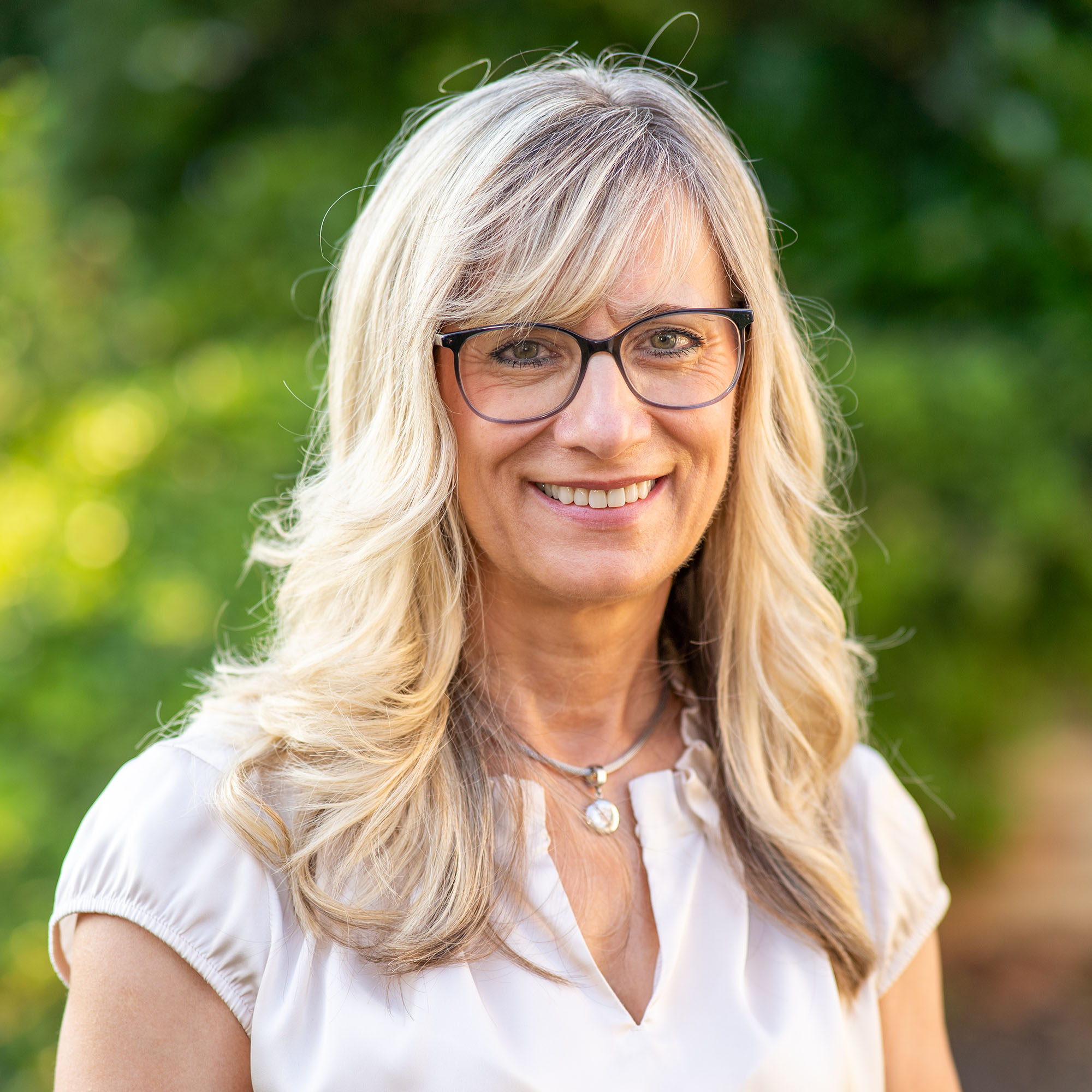 Schneideratelier Brigitte Häckl - maßgeschneiderte Gardinen - © Alfred Apelt GmbH